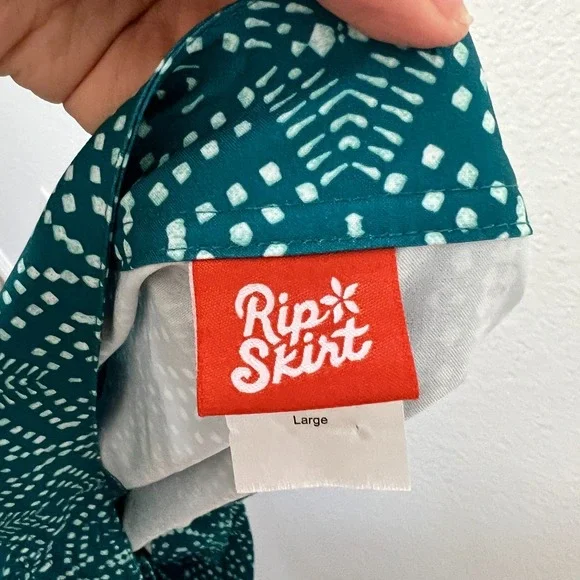 RipSkirt Hawaii Sz L Teal Blue Batik Wrap Skirt Length 2 Quick Dry Active - Picture 3 of 10